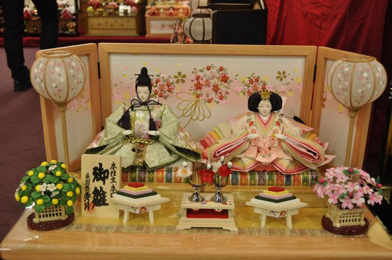 búp bê truyền thống